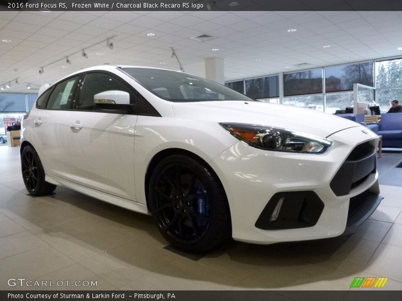 Front 3/4 View of 2016 Focus RS