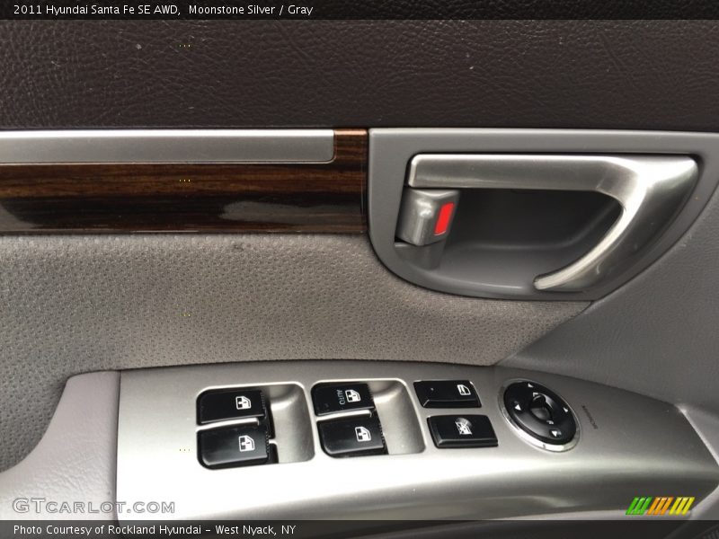 Moonstone Silver / Gray 2011 Hyundai Santa Fe SE AWD
