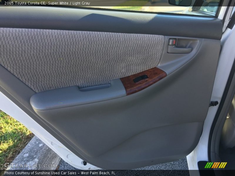 Super White / Light Gray 2005 Toyota Corolla CE