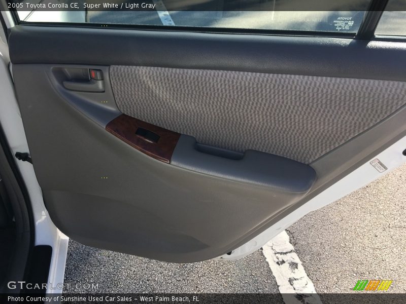 Super White / Light Gray 2005 Toyota Corolla CE