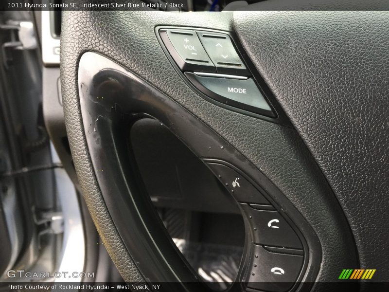 Iridescent Silver Blue Metallic / Black 2011 Hyundai Sonata SE