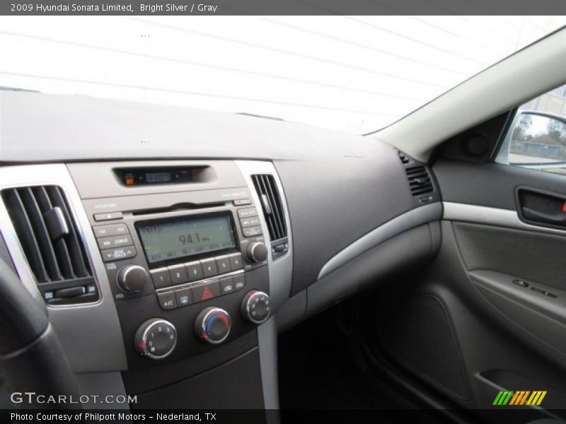 Bright Silver / Gray 2009 Hyundai Sonata Limited