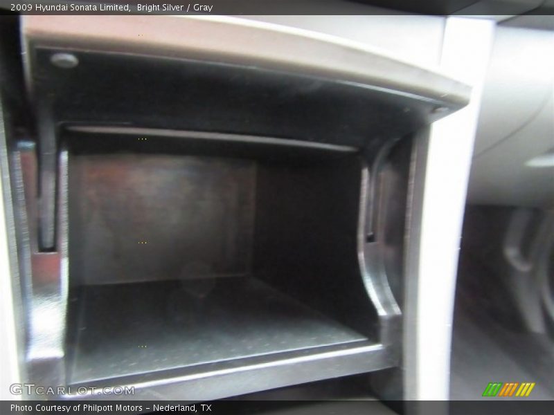 Bright Silver / Gray 2009 Hyundai Sonata Limited