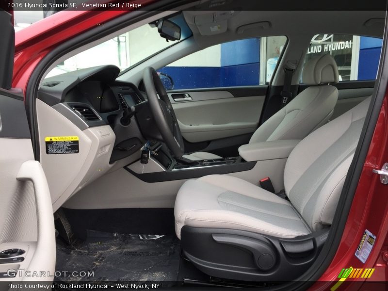 Venetian Red / Beige 2016 Hyundai Sonata SE