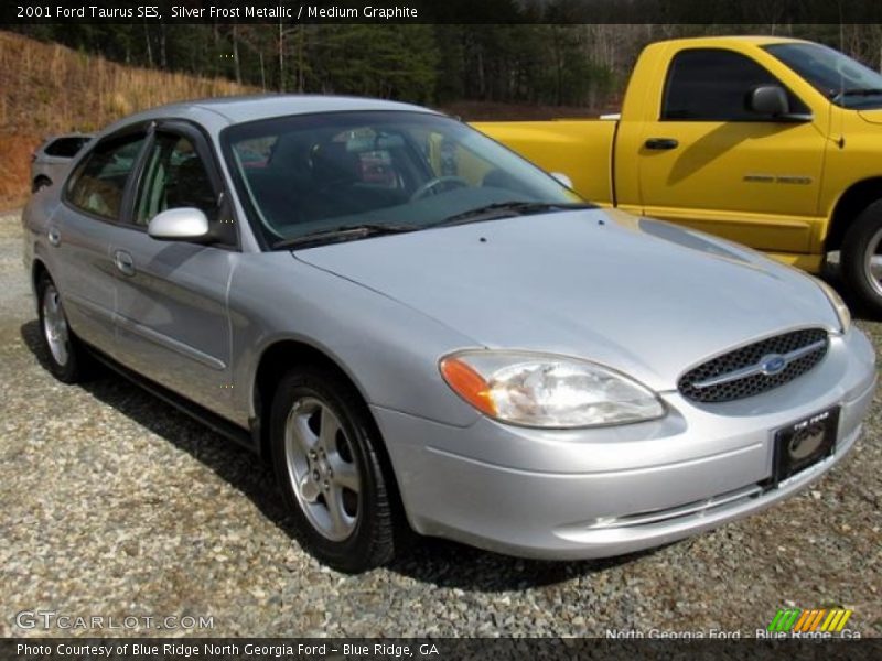 Silver Frost Metallic / Medium Graphite 2001 Ford Taurus SES