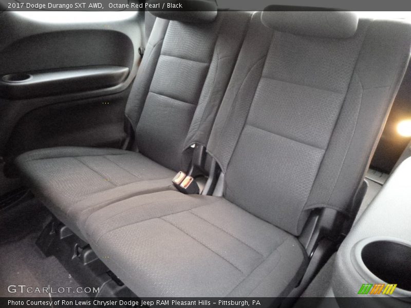 Octane Red Pearl / Black 2017 Dodge Durango SXT AWD