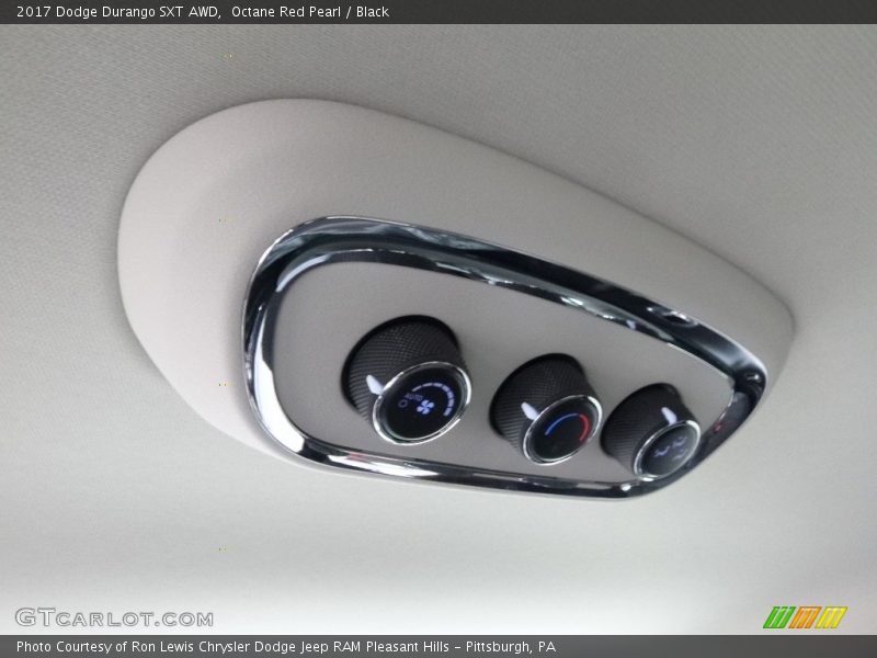 Octane Red Pearl / Black 2017 Dodge Durango SXT AWD