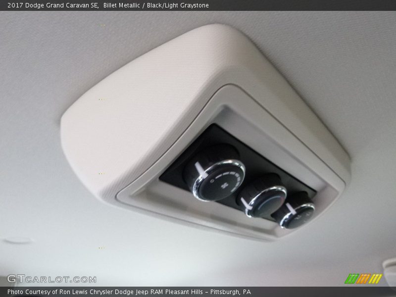Billet Metallic / Black/Light Graystone 2017 Dodge Grand Caravan SE