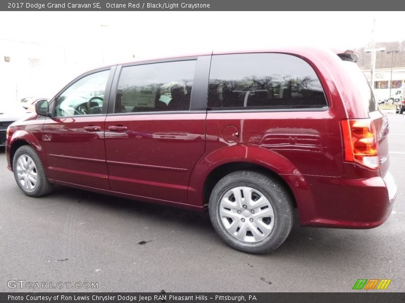 Octane Red / Black/Light Graystone 2017 Dodge Grand Caravan SE