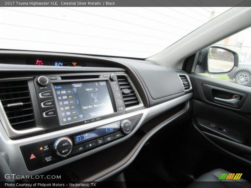 Celestial Silver Metallic / Black 2017 Toyota Highlander XLE