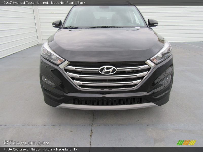 Black Noir Pearl / Black 2017 Hyundai Tucson Limited