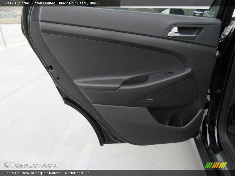 Black Noir Pearl / Black 2017 Hyundai Tucson Limited