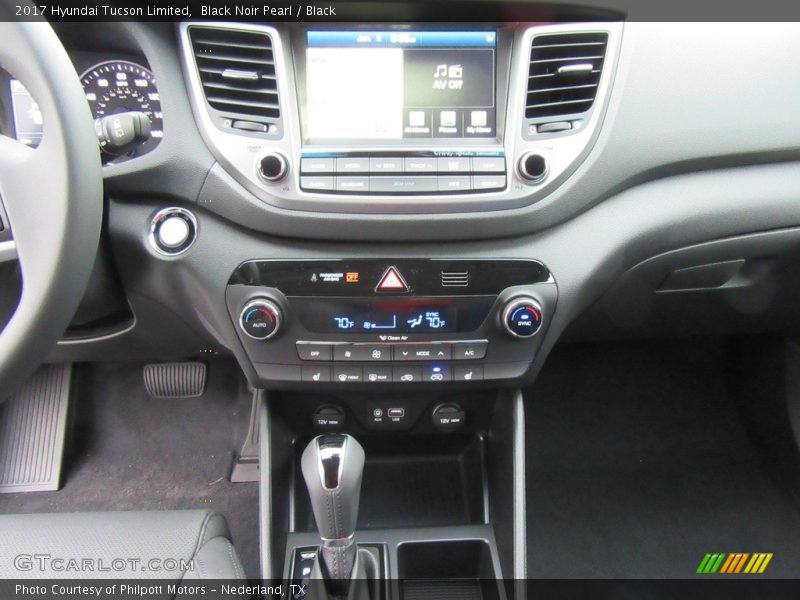 Black Noir Pearl / Black 2017 Hyundai Tucson Limited