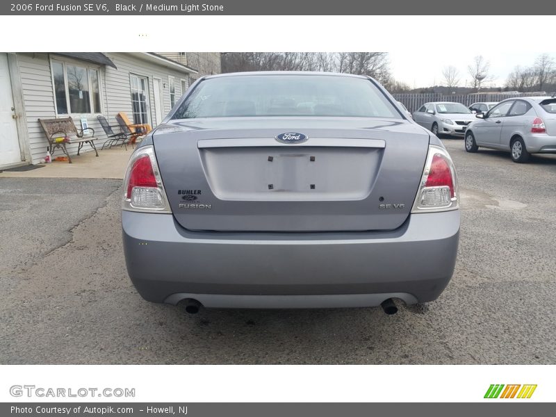 Black / Medium Light Stone 2006 Ford Fusion SE V6
