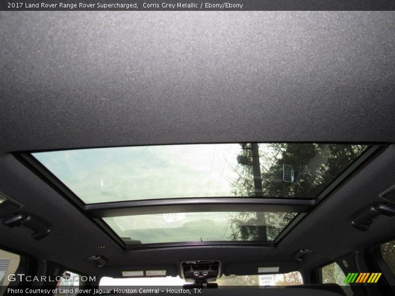 Sunroof of 2017 Range Rover Supercharged
