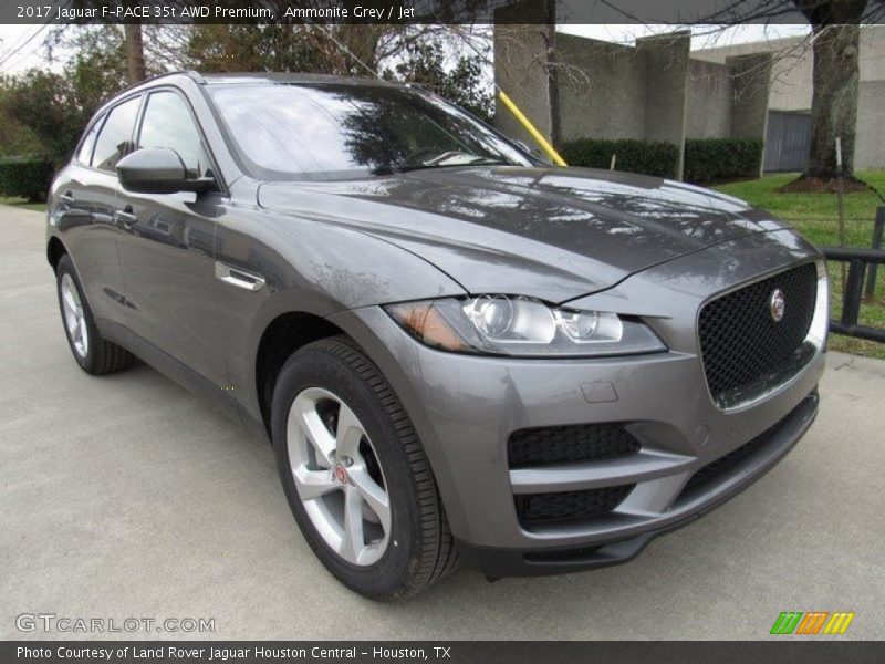 Front 3/4 View of 2017 F-PACE 35t AWD Premium