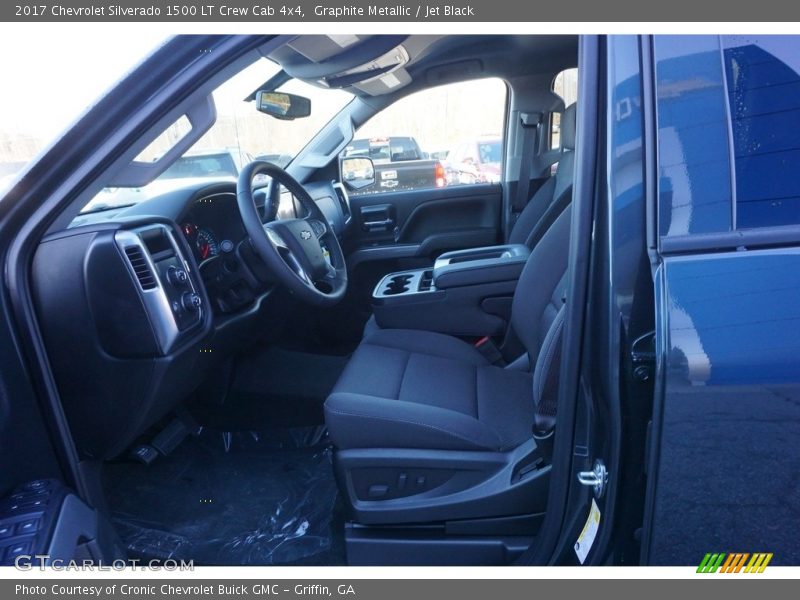 Graphite Metallic / Jet Black 2017 Chevrolet Silverado 1500 LT Crew Cab 4x4