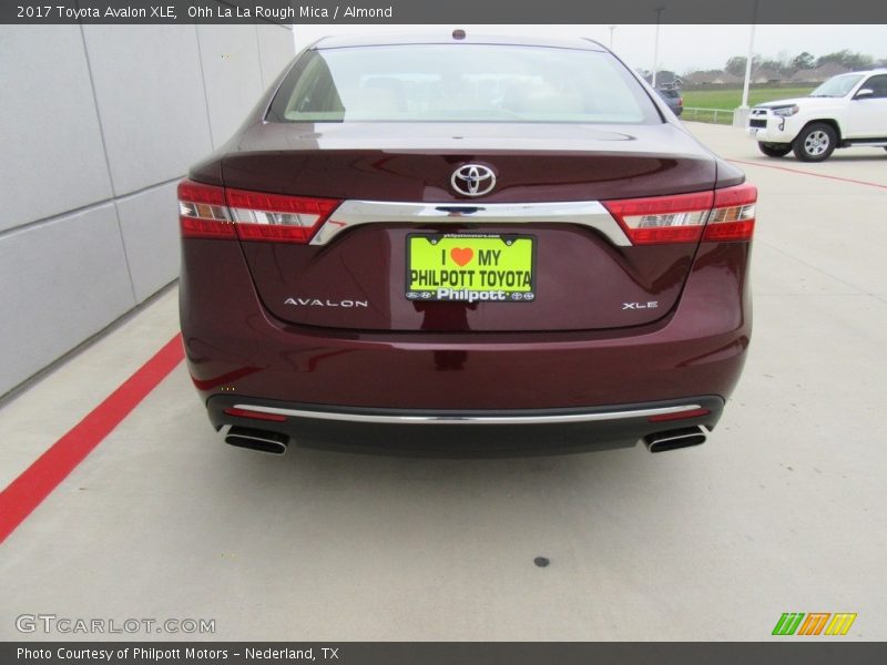 Ohh La La Rough Mica / Almond 2017 Toyota Avalon XLE