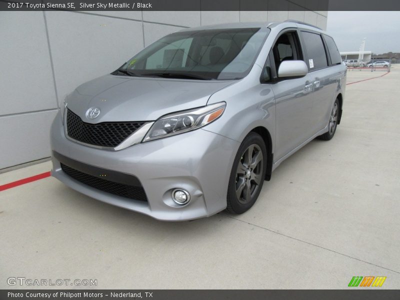 Silver Sky Metallic / Black 2017 Toyota Sienna SE