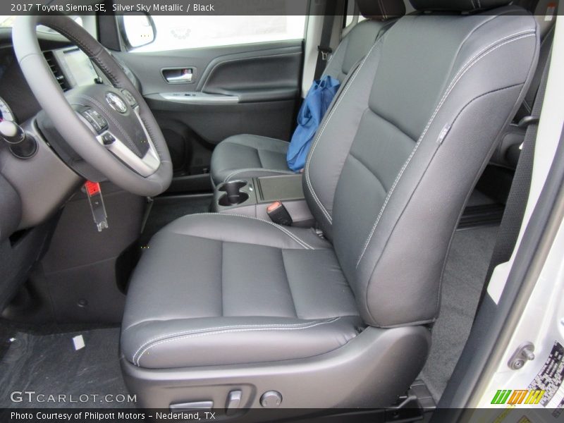 Front Seat of 2017 Sienna SE