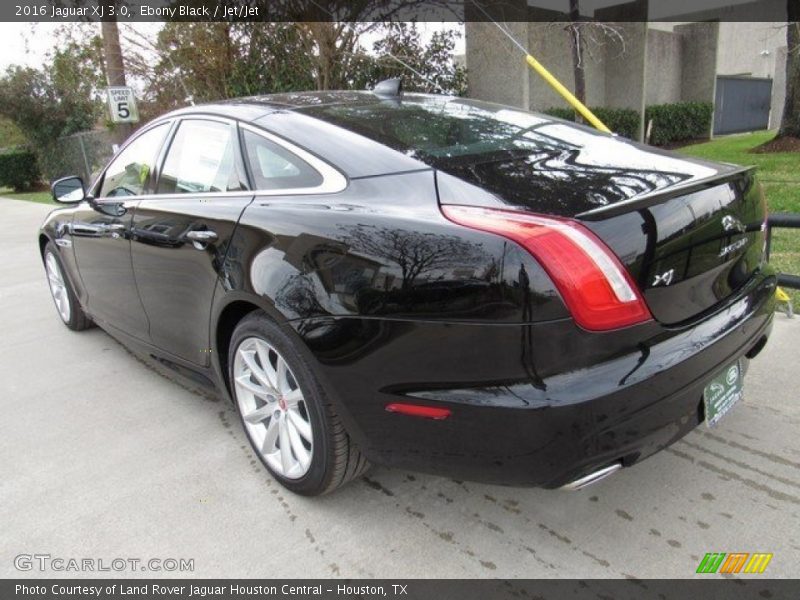 Ebony Black / Jet/Jet 2016 Jaguar XJ 3.0