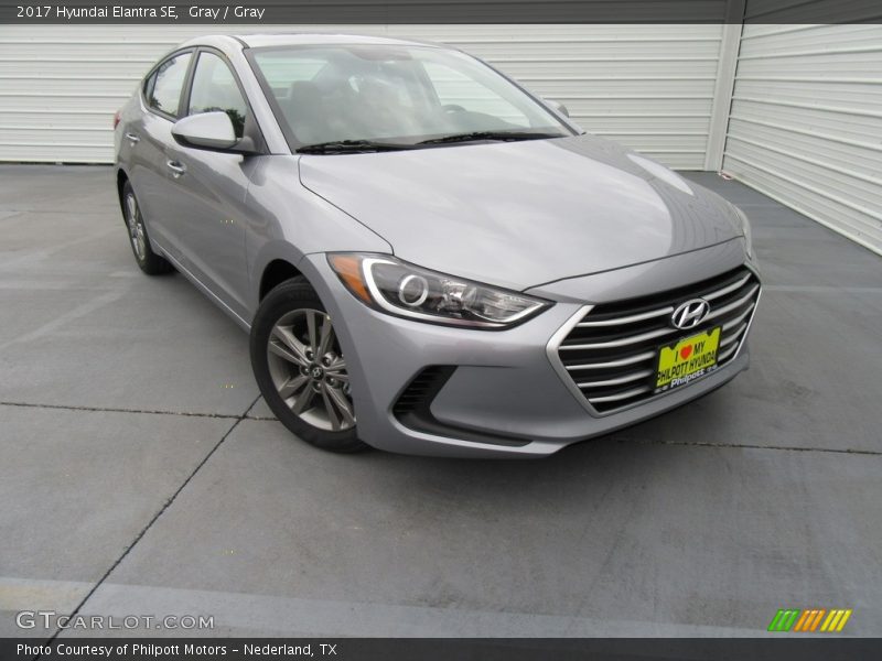 Gray / Gray 2017 Hyundai Elantra SE