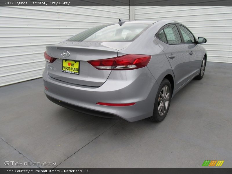 Gray / Gray 2017 Hyundai Elantra SE