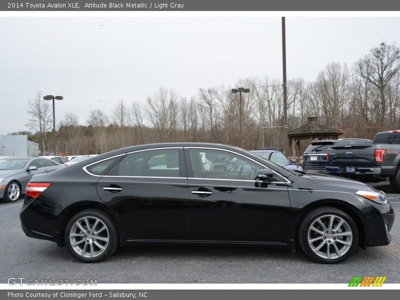Attitude Black Metallic / Light Gray 2014 Toyota Avalon XLE