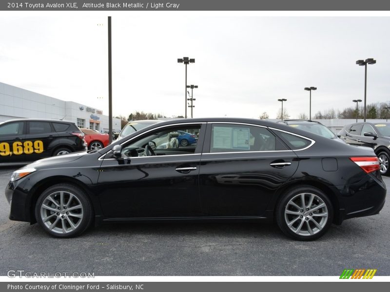 Attitude Black Metallic / Light Gray 2014 Toyota Avalon XLE