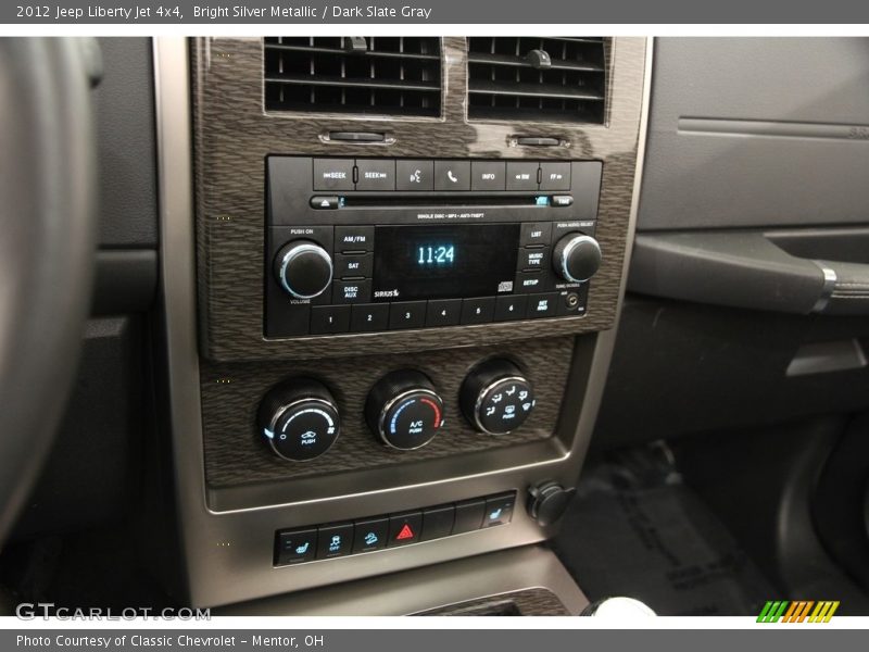 Bright Silver Metallic / Dark Slate Gray 2012 Jeep Liberty Jet 4x4