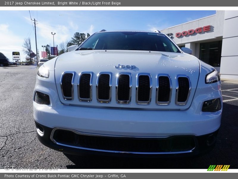 Bright White / Black/Light Frost Beige 2017 Jeep Cherokee Limited
