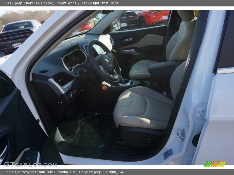 Bright White / Black/Light Frost Beige 2017 Jeep Cherokee Limited