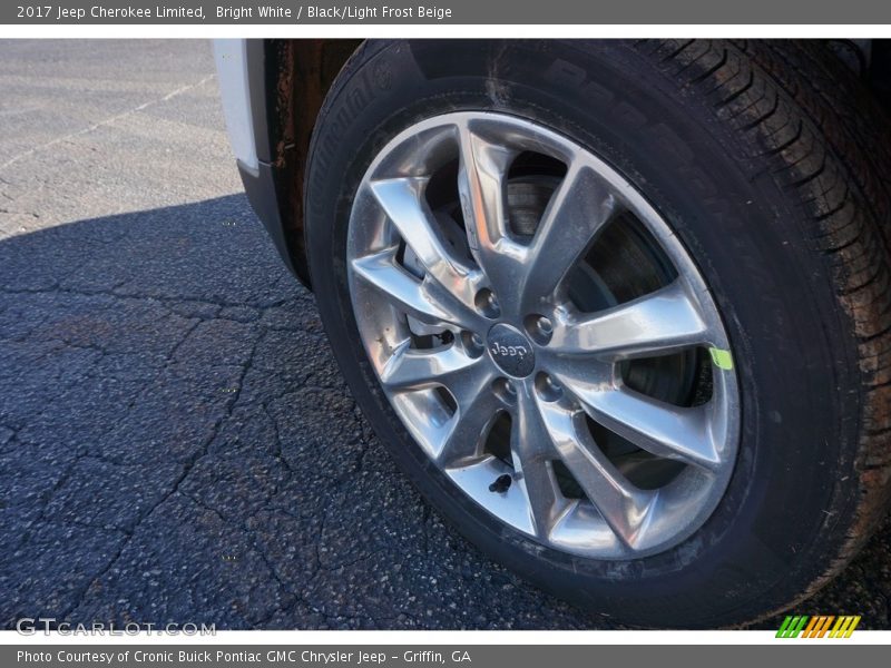 Bright White / Black/Light Frost Beige 2017 Jeep Cherokee Limited