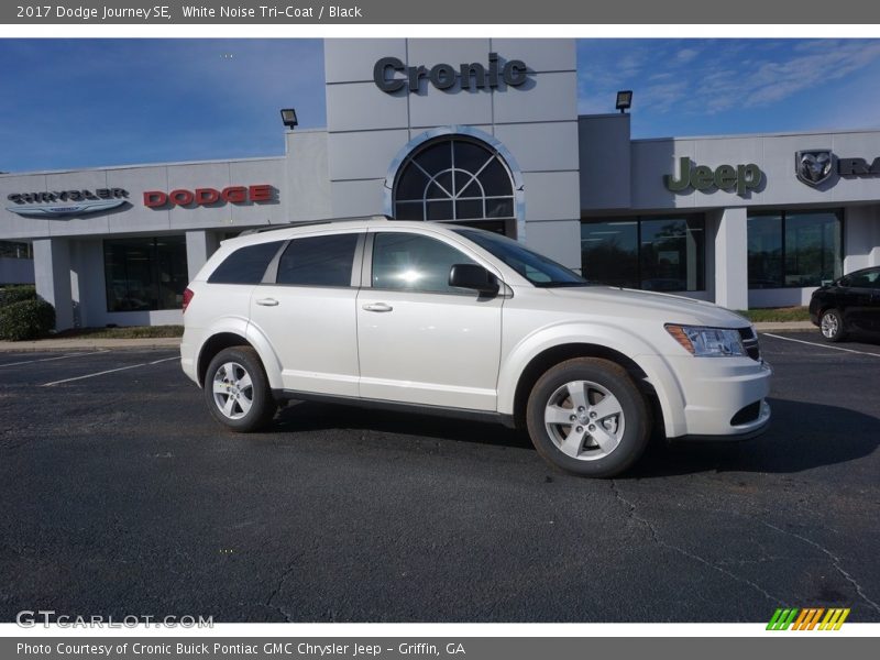 White Noise Tri-Coat / Black 2017 Dodge Journey SE