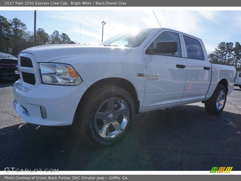 Bright White / Black/Diesel Gray 2017 Ram 1500 Express Crew Cab