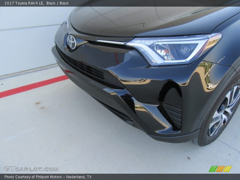 Black / Black 2017 Toyota RAV4 LE