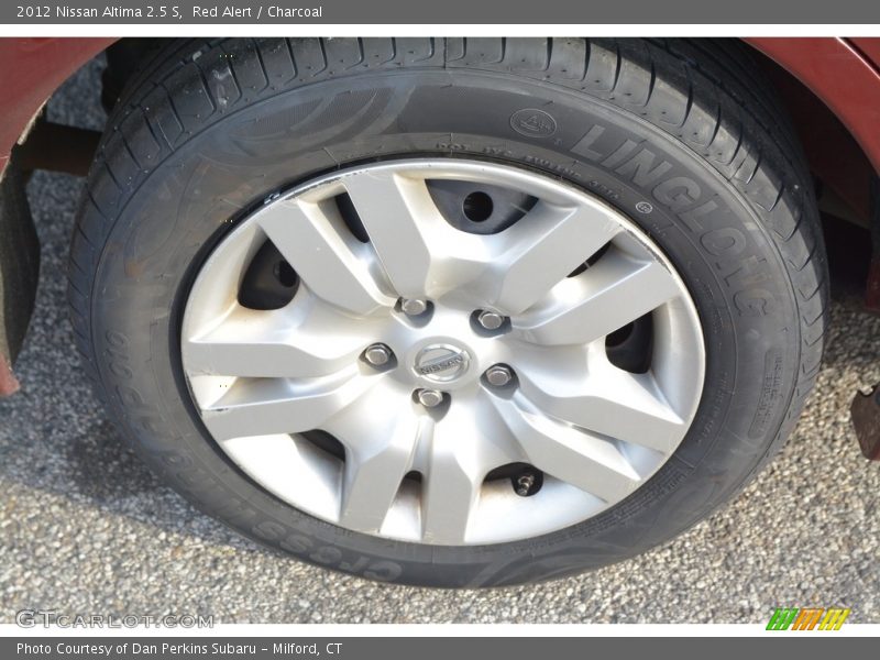 Red Alert / Charcoal 2012 Nissan Altima 2.5 S