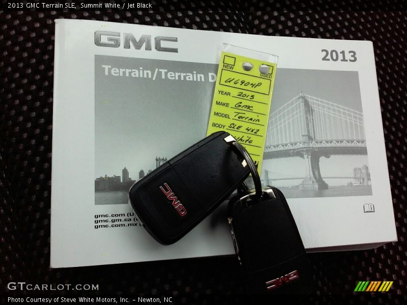 Summit White / Jet Black 2013 GMC Terrain SLE