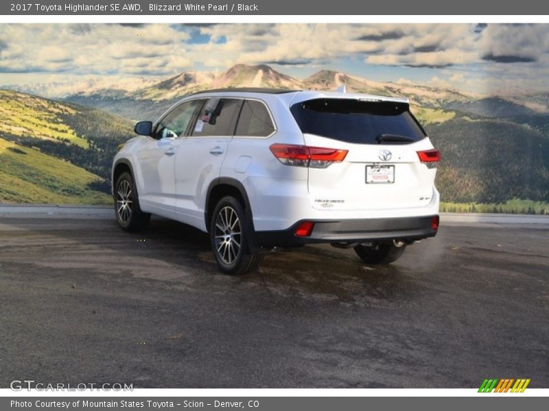 Blizzard White Pearl / Black 2017 Toyota Highlander SE AWD