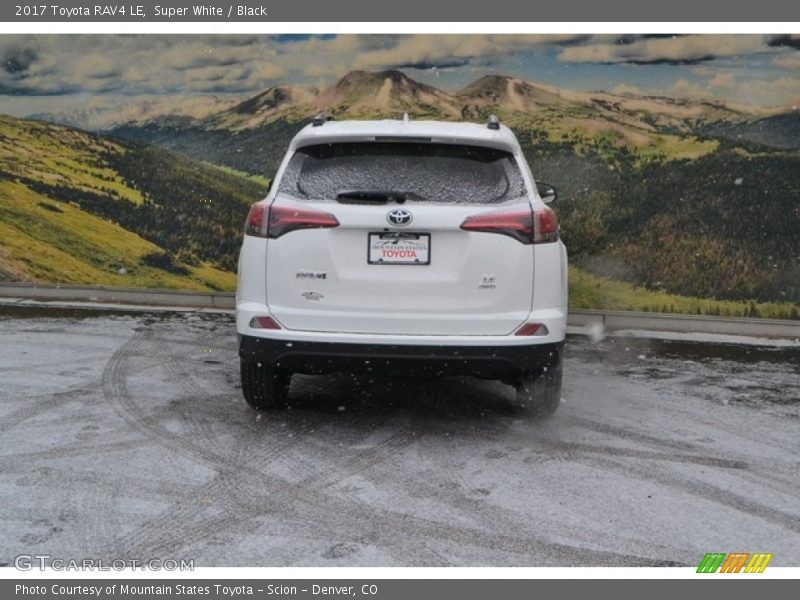 Super White / Black 2017 Toyota RAV4 LE