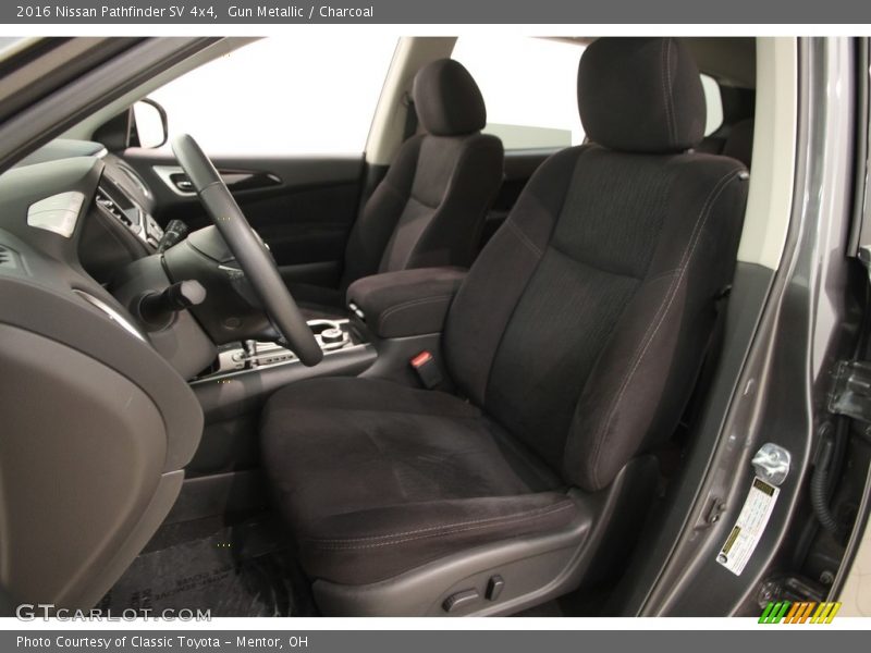 Gun Metallic / Charcoal 2016 Nissan Pathfinder SV 4x4