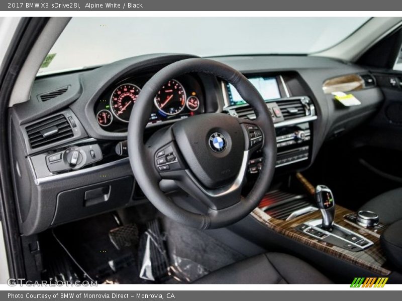 Alpine White / Black 2017 BMW X3 sDrive28i