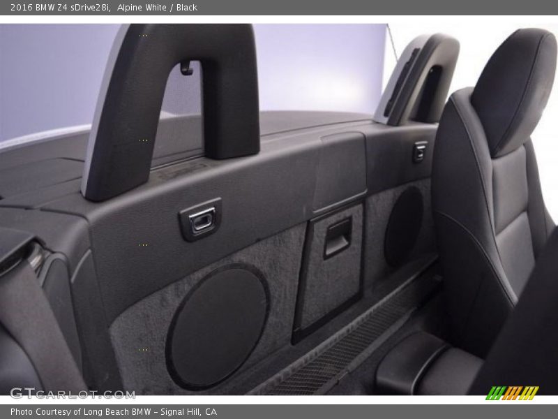 Alpine White / Black 2016 BMW Z4 sDrive28i