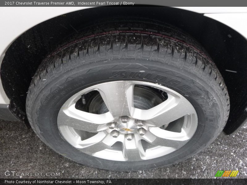 Iridescent Pearl Tricoat / Ebony 2017 Chevrolet Traverse Premier AWD