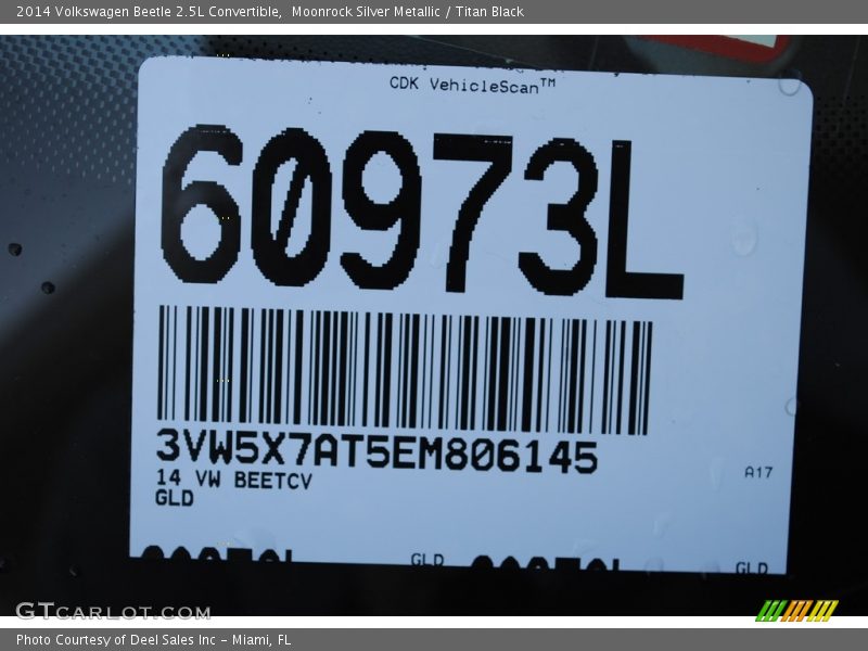 Moonrock Silver Metallic / Titan Black 2014 Volkswagen Beetle 2.5L Convertible