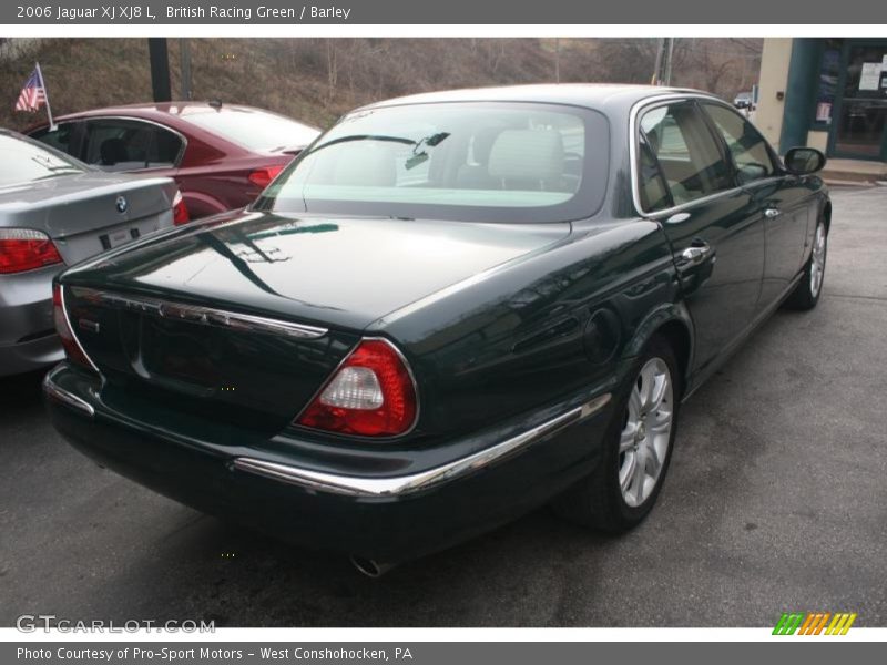 British Racing Green / Barley 2006 Jaguar XJ XJ8 L