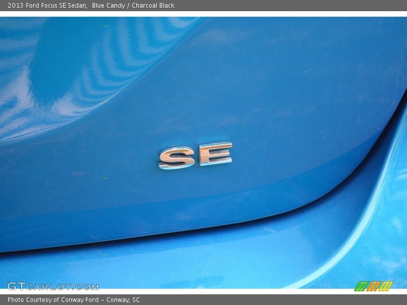 Blue Candy / Charcoal Black 2013 Ford Focus SE Sedan