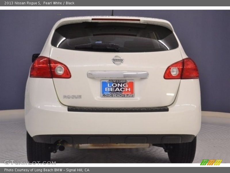 Pearl White / Black 2013 Nissan Rogue S