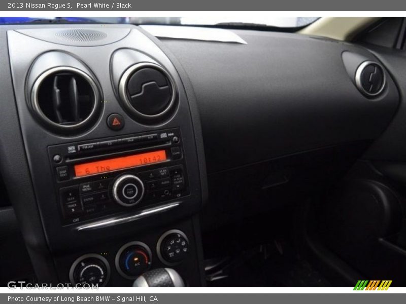 Pearl White / Black 2013 Nissan Rogue S