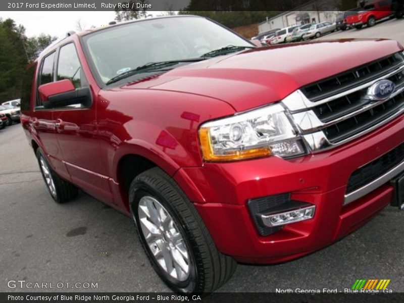 Ruby Red / Dune 2017 Ford Expedition Limited